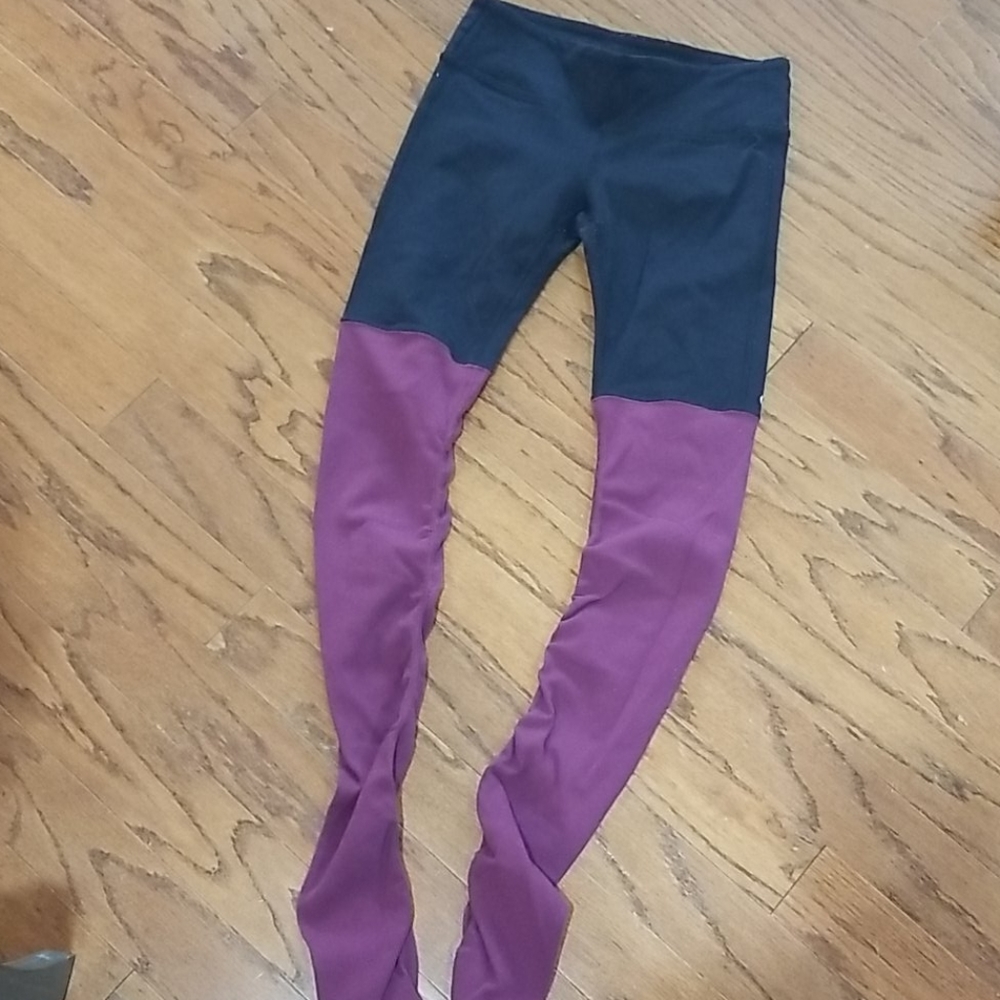 Alo yoga pants